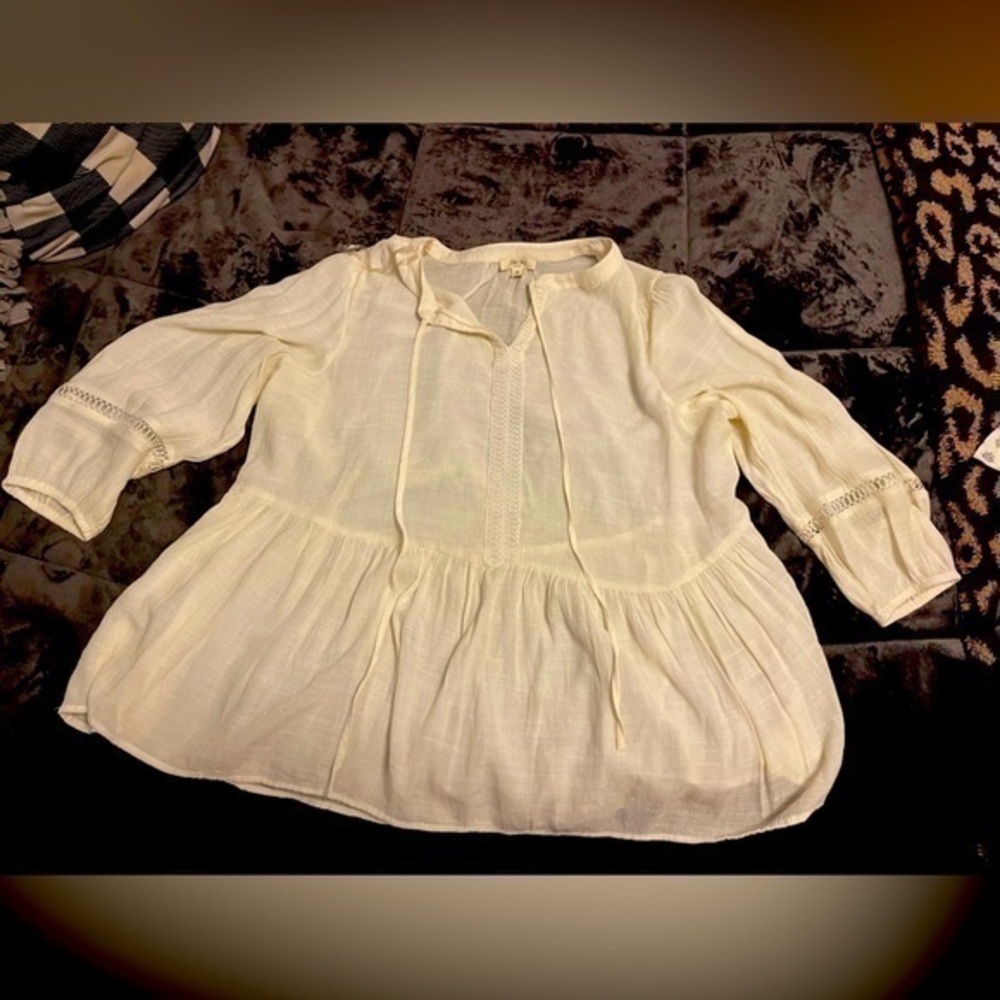 NWOT Women’s tie neck peasant shirt Size 1x